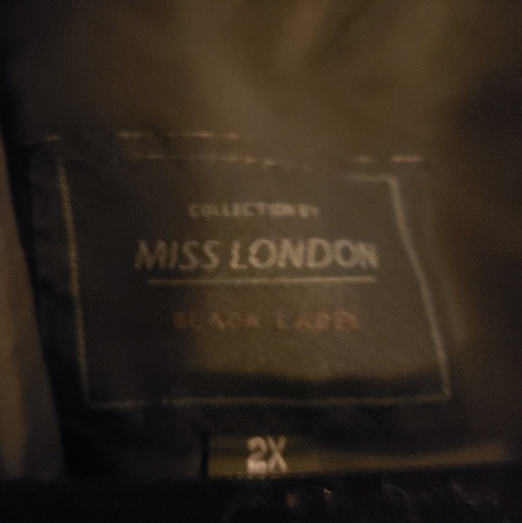 Winter jacket - Picture 3 of 3